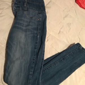 3 button high waisted jeans